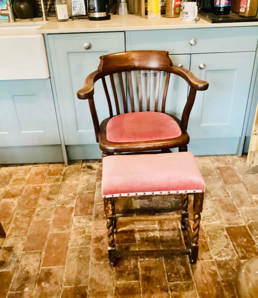 vintage smoking chair